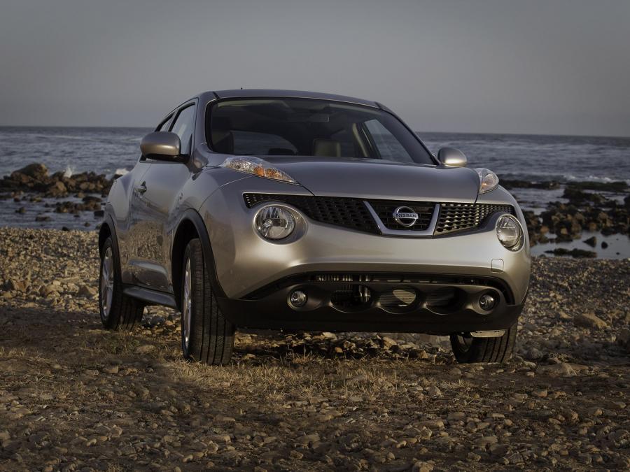  Nissan Juke 2010 года  (US) (фото 14 из 16)